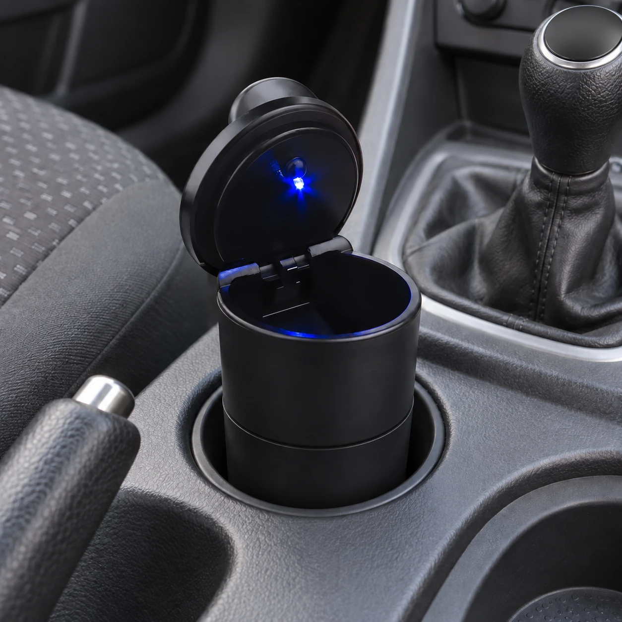 Pepeljara za auto