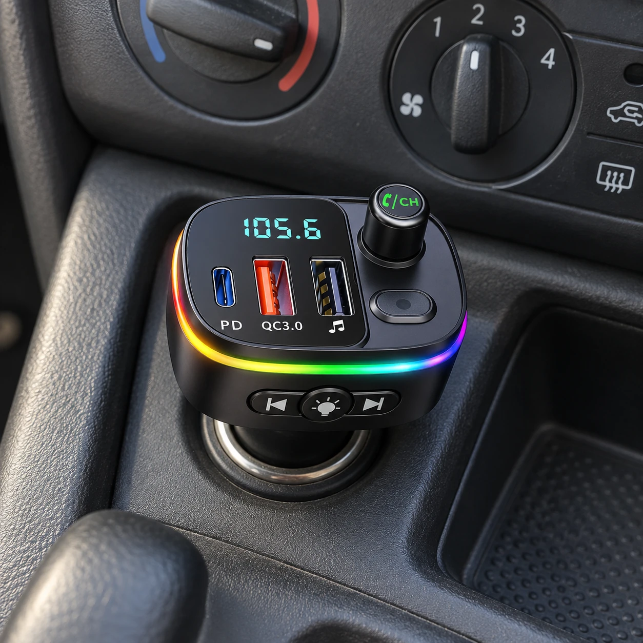 Bluetooth FM transmiter i USB punjač za auto