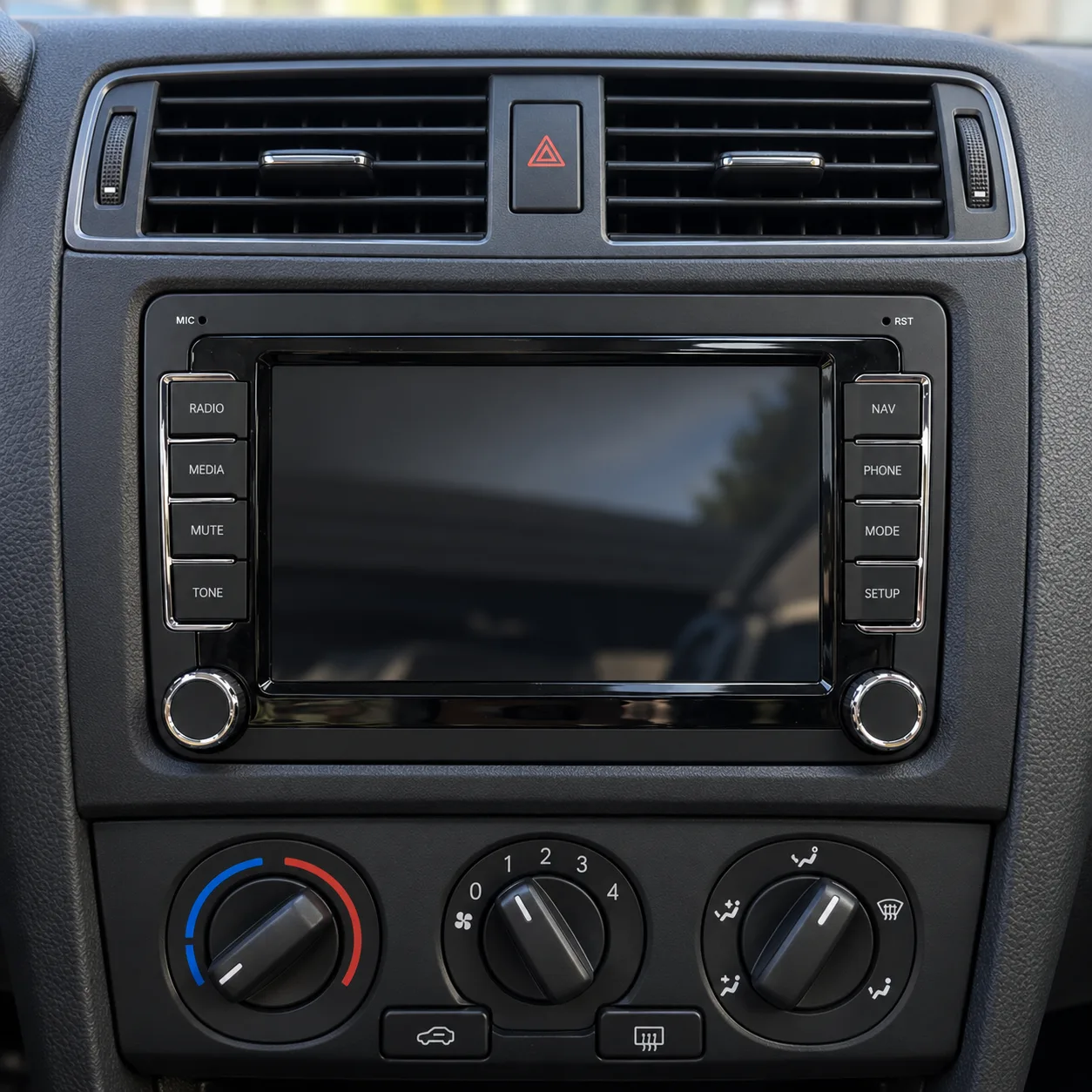 Auto-multimedija CTC-7809 – crna, sa bočnim tasterima